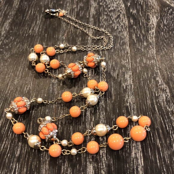 Banana Republic Necklace. - Picture 3 of 11